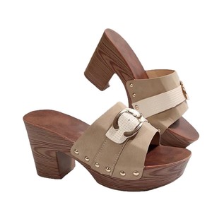 Sandalias de tacón de bloque de madera para mujer, con remaches, hebilla, punta redonda, plataforma, sin cordones, estilo mule, zapatos casuales de verano - Product Image 5