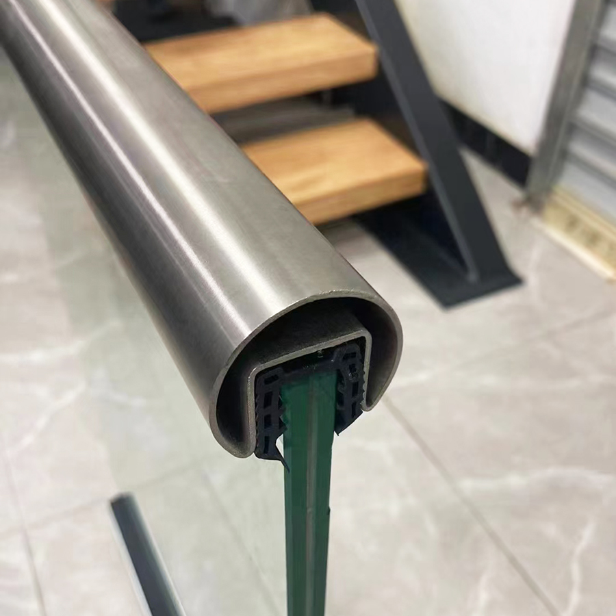 Construction of 310S stainless steel shaped pipe Construction of 310S stainless steel shaped pipe