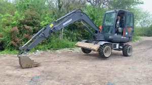 DOOSAN DX60 6TON Mini Pelle d'occasion en bon état Corée Prix bas Noyau Inclut Moteur Boîte de Vitesses Pompe à Engrenages Roulement PLC - Product Image 2