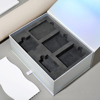 Boîte cadeau personnalisée de luxe holographique argentée irisée avec couvercle magnétique, deux couches, tiroir, laminage mat, doublure en éponge, mousse EVA