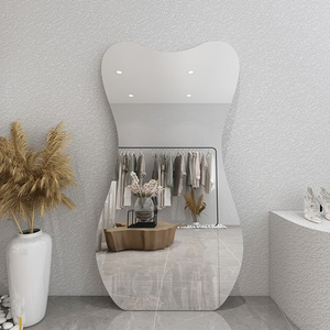 <span class=keywords><strong>Espejo</strong></span> de <span class=keywords><strong>Pared</strong></span> Curvo en Forma de 8, <span class=keywords><strong>Espejo</strong></span> Colgante de Forma Irregular para Dormitorio, Sala de Estar, Decoración del Hogar, Venta al Por Mayor Directo de Fábrica - Product Image 1