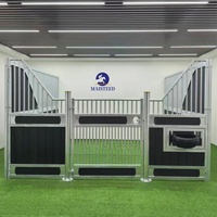 Box de stockage portables de luxe pour chevaux européens, robustes, avec cadre en acier solide, idéales pour les fermes équine et les abris de grange