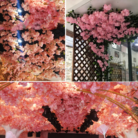 G5 dekorasi dalam ruangan luar ruangan grosir bunga Sakura bunga persik buatan cabang Sakura untuk meja pernikahan bagian tengah