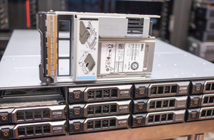 PowerVault ME5012 เซิร์ฟเวอร์จัดเก็บข้อมูลประสิทธิภาพสูงแบบ 12 ช่องใส่ฮาร์ดดิสก์ SATA ขนาด 4TB พร้อมพาวเวอร์ซัพพลาย 2x580W และพอร์ต RJ-45 รุ่นล่าสุด มีสินค้าในสต็อก - Product Image 4