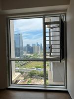 Ventanas Abatibles con Rotura de Puente Térmico de 180° de Ancho, Doble Acristalamiento, Persiana Enrollable de Acero Inoxidable para Cocina