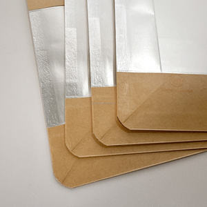 Sac refermable à huit soudures pour aliments pour chiens avec fenêtre transparente pour afficher les croquettes, en matériau composite épaissi résistant aux perforations - Product Image 6