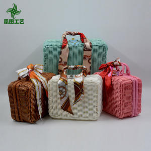 हिंदुस्तान टाइम्स थोक छोटे क्लासिक ब्राउन लाल, नीले, बैंगनी गुलाबी रंग हस्तनिर्मित बुना प्लास्टिक रतन भंडारण टोकरी पिकनिक टोकरी - Product Image 3