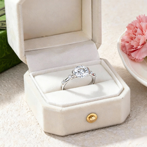 Anillo de Compromiso de Plata S925 con Circonita Blanca 3A/5A de Sun Star Custom Factory, Disponible al Mejor Precio, Joyería Hecha a Mano para Mujer - Product Image 4