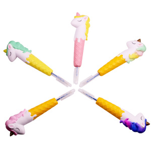 Juego de bolígrafos de unicornio con diseño de helado, juguete antiestrés de plástico para niños de 5 a 7 años, diseño unisex - Product Image 1