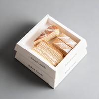 Boîte pyramide en papier Boîtes d'emballage à gâteaux pyramidales Boîte cadeau au design unique pour emballage de qualité alimentaire de biscuits au chocolat avec poignée