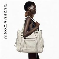 Sac fourre-tout rétro multi-poches pour femme, style motard Y2K, sac à bandoulière unique pour une touche urbaine et audacieuse