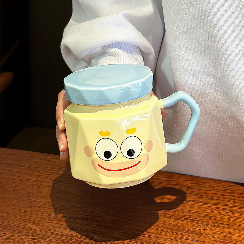 ฝาแก้วสีฟ้า