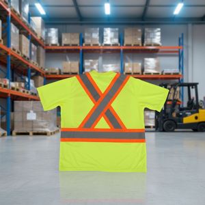 T-shirt de sport réfléchissant à manches courtes, léger, respirant, à séchage rapide, haute visibilité, en polyester, pour activités de plein air, course à pied, avec logo personnalisé - Product Image 3