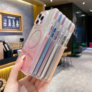 <span class=keywords><strong>Funda</strong></span> Acrílica Transparente con Gradiente <span class=keywords><strong>para</strong></span> iPhone 15 14 13 12 11 Pro Max, Carcasa Magnética <span class=keywords><strong>para</strong></span> Móvil a Prueba de Golpes con Borde Brillante - Product Image 4