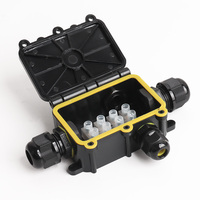 Boîte de jonction étanche de haute qualité M686-4B pour extérieur 2024 avec presse-étoupe en nylon IP68