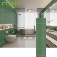 Panneau mural en PVC marbré SPC personnalisé, anti-décoloration, faible entretien, imperméable, pour salle de bain et cuisine