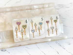 Ensemble de mahjong américain de luxe en acrylique sculpté 160 pièces CLUB MAH JEANN Nouveaux produits pour 4 personnes Divertissement de casino - Product Image 3