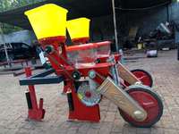 Machinerie de semis agricole 2BYSF-2 Planteuse de maïs à 2 rangs montée sur tracteur à haute productivité avec 1 an de garantie
