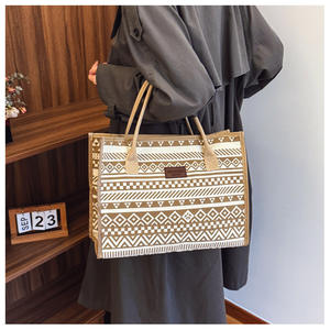 Sac fourre-tout de messager en toile de grande capacité de style folklorique rétro Sac à bandoulière simple pour femmes - Product Image 5