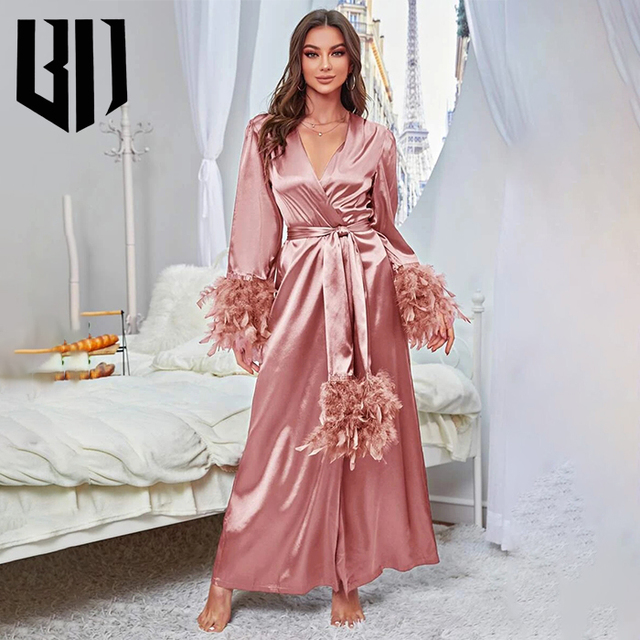 China Factory Luxury Polyester Silk Satin Bathrobes Women's Robes Home Use Waffle Knitted Linen Solid Pattern Summer Sleepwear