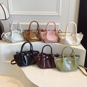 Wholesale New Fashion Luxury PU Shoulder Bags for Women Young Lady's Popular Design <b>Purses</b> - Product Image 2