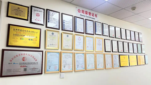 FTTH 1550nm CATV <span class=keywords><strong>RF</strong></span>-光ファイバー送信機SBS 13-19外部変調7-10dbm 120km以上の長距離伝送用 - Product Image 5