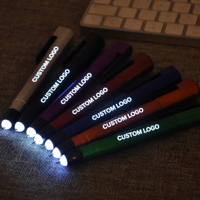 Bolígrafo Multicolor Promocional Personalizado 4 en 1 con Punta LED, Soporte para Teléfono, Luz y Logotipo Grabado Brillante