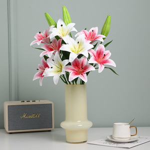 Fleur de lys artificielle Ruilisi à 4 têtes, blanche et rose foncé, en PVC souple, imperméable, pour décoration de mariage et de maison - Product Image 3
