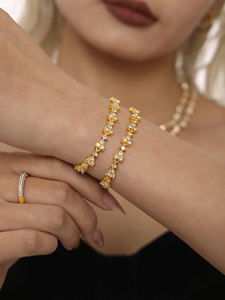 Modestil voller Dreieck Pflaumen blüte Spleißen <span class=keywords><strong>hand</strong></span> eingelegte runde Zirkon Paar Armband Edelstahl Schmuck - Product Image 2