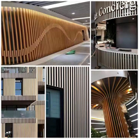 Azulejos de techo decorativos para interiores modernos, acabado de Color de madera de Metal, techo deflector acústico falso de aluminio cepillado insonorizado