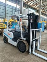 Forklift Diesel TCM 3 Ton Bekas Berkualitas Tinggi, Terinspeksi Secara Profesional, Dilengkapi Side Shifter, Harga Pabrik Langsung dari Jepang