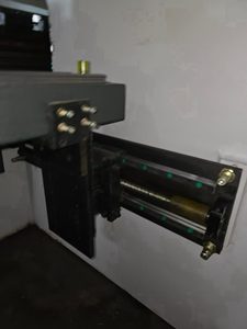Máquina de Doblado Electrohidráulica de Alta Precisión de 170 Toneladas y 5 Metros, Equipo Industrial de Doblado de Chapas Metálicas de Alta Resistencia y Durabilidad - Product Image 3
