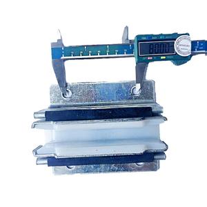 KM51000110V001 Patin de guidage d'ascenseur, glissière de guidage T89 L120mm, rainure W16mm, <span class=keywords><strong>distance</strong></span> 80mm, pièces d'ascenseur, pièces de rechange d'ascenseur - Product Image 3