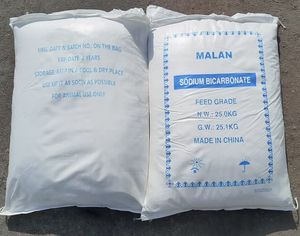 <span class=keywords><strong>Bicarbonate</strong></span> <span class=keywords><strong>de</strong></span> sodium (NaHCO3) <span class=keywords><strong>de</strong></span> qualité alimentaire, poudre <span class=keywords><strong>de</strong></span> <span class=keywords><strong>bicarbonate</strong></span> <span class=keywords><strong>de</strong></span> <span class=keywords><strong>soude</strong></span> 80-120 Mesh, pureté 99%, sacs <span class=keywords><strong>de</strong></span> 25kg/50kg/1000kg pour le bétail - Product Image 1