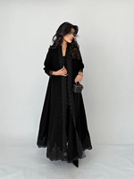 Cardigan Abaya élégant pour femme en laine noire, design personnalisé, manches évasées longueur ras du sol, broderie dentelle de Dubaï, idéal pour l'Aïd