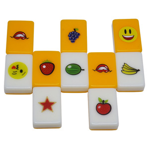 Mini Fichas de Mahjong 27x19x10mm ABS, Juego Portátil de Viaje, Amarillo y Blanco, Uso Universal, Número de Pieza MN-MJ905 - Product Image 5