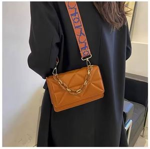 Fashion Shoulder <b>Small</b> Pearl Children Bag Fashion CrossBody Gift Ladies Hand Bags Pearl <b>Handbag</b> for Women - Product Image 4