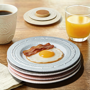 Platos llanos de cerámica repujada de estilo vintage para bodas francesas, elegantes platos base de encaje de estilo barroco. - Product Image 5