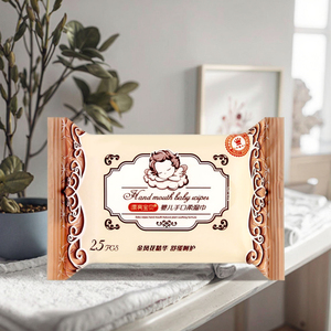 Lingettes humides pour le <span class=keywords><strong>visage</strong></span> et les mains de bébé, biodégradables, naturelles, formule organique pour la peau des nouveau-nés, best-seller en Europe, OEM/ODM sur mesure - Product Image 1