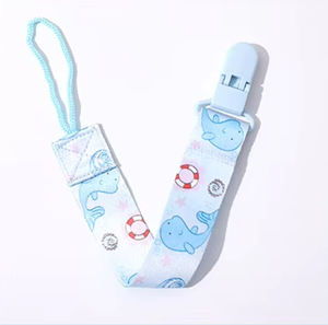 โซ่จุกนมหลอกเด็กแบบใหม่ 0-12 เดือน ลายการ์ตูน ปลอดสาร BPA ผลิตจาก PP และใยไผ่ - Product Image 1