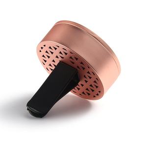 Diffuseur de parfum pour voiture en métal avec impression UV or rose classique, logo personnalisé - Product Image 3