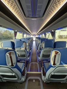 Eleganza aspetto caldo di vendita 2024 appena arrivato 14m di lusso 3 assi 69 posti pullman con wc e frigorifero in vendita - Product Image 6