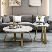 Table basse et table d'appoint minimalistes modernes en marbre et dalle de roche, style nordique, luxe léger, avec structure en fer, pour salon et petit appartement