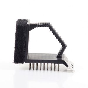 Brosse de nettoyage de grille de barbecue personnalisée avec manche de luxe et grattoir pour un nettoyage sûr des grilles - Product Image 3