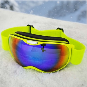Lunettes de <span class=keywords><strong>ski</strong></span> et de snowboard pour enfants, matériau TPUPC, anti-buée, lentilles double couche, prix d'usine, 5-12 ans |   Revêtement REVO |   270 °   Vue large - Product Image 1