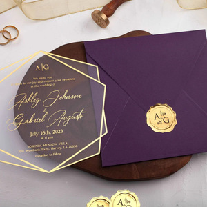 Invitación de Boda de Acrílico Esmerilado Hexagonal de Lujo con Borde Dorado, Sello de Cera con Monograma AG Personalizado, Sobre de Terciopelo Morado Oscuro - Product Image 3