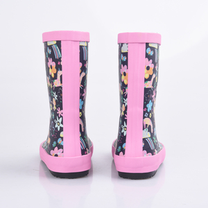Botas de Lluvia para Niños con Borde Rosa y un Colorido Diseño de Caballo - Product Image 3