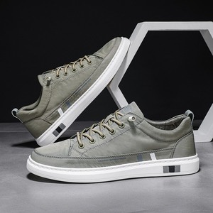 Chaussures décontractées en soie glacée pour hommes, légères et respirantes, idéales pour le skateboard et le confort de la marche - Product Image 2