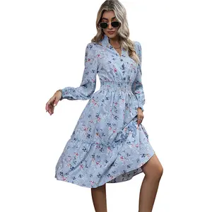 Individueller Freizeitstil langärmeliges Maxi-Abaya-Kleid mit Knopf Vorderseite Rüschenunterseite Blumendruck Stoff bodenlanges Arbeitskleid7604