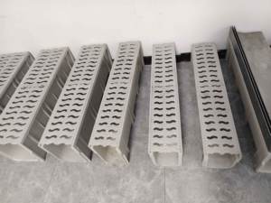 วัสดุก่อสร้างของ<span class=keywords><strong>ราง</strong></span>น้ำร่องเชิงเส้นเรซินรูปตัวยู - Product Image 2